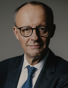 Mika Mika Photography