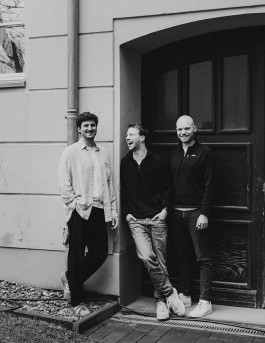 Mika Mika Photography