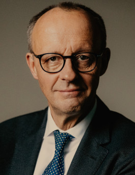 Mika Mika Photography